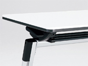 折りたたみ式会議テーブル『Linello 2（リネロ ツー）』新発売｜PLUS