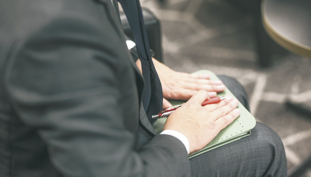 写真：森保 一氏の​ノートと​ペン